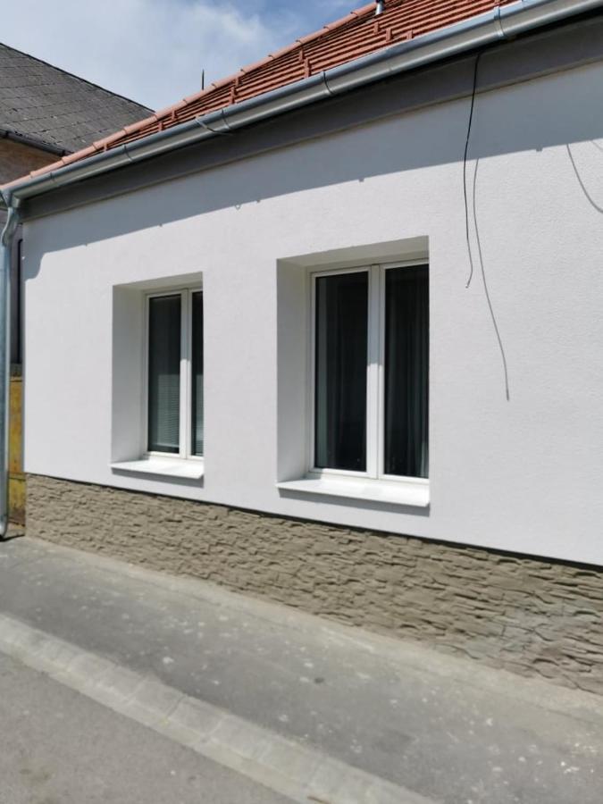 Tifani Apartman Keszthely Eksteriør billede